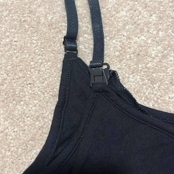 Old Navy nursing top - Picture 2 of 3